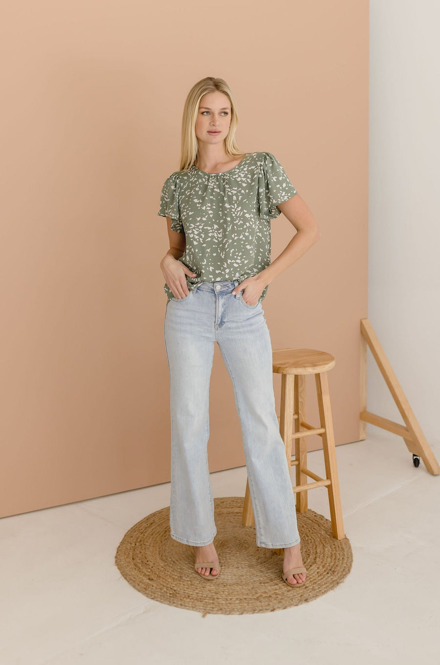 Melanie Short Fluter Sleeve Printed Blouse