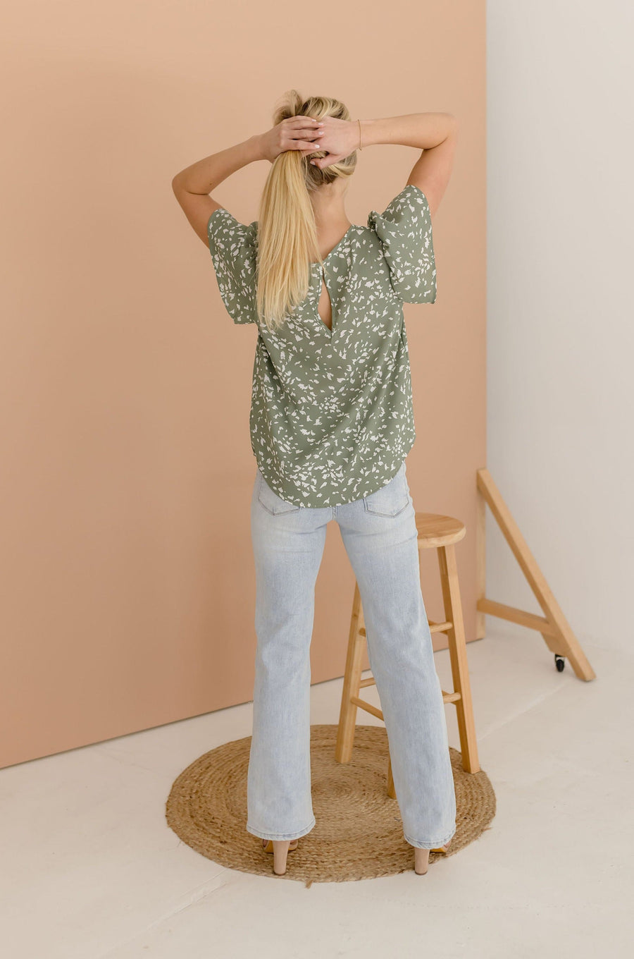 Melanie Short Fluter Sleeve Printed Blouse